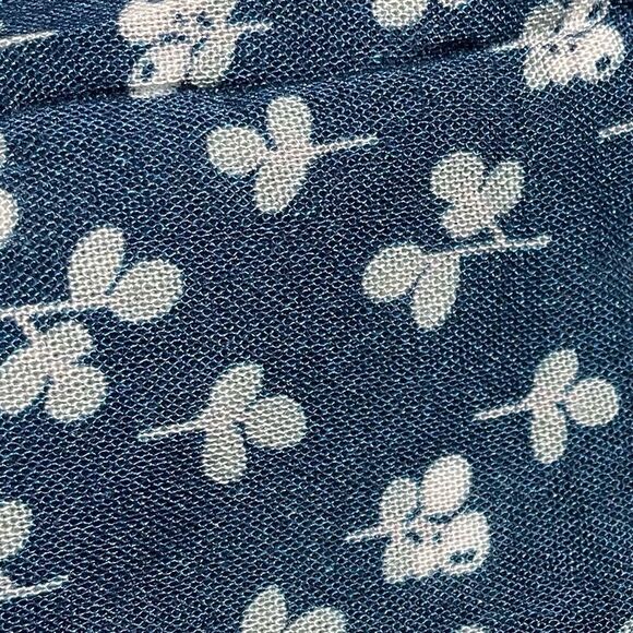 Velvet by Graham & Spencer anthropologie blue floral tank top size Medium - Picture 2 of 9